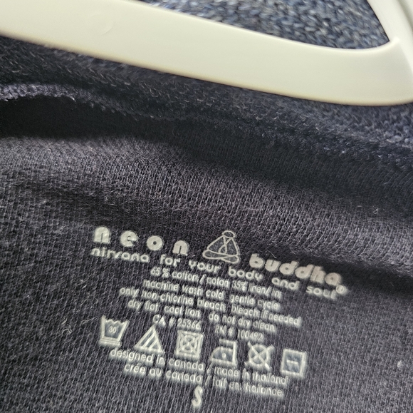 Yog Pull Over Sweater - Picture 3 of 3